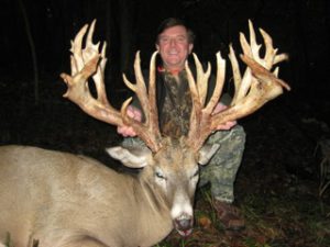 How to Pick the Best Whitetail Deer Hunting Outfitters for Your Trophy Hunt
